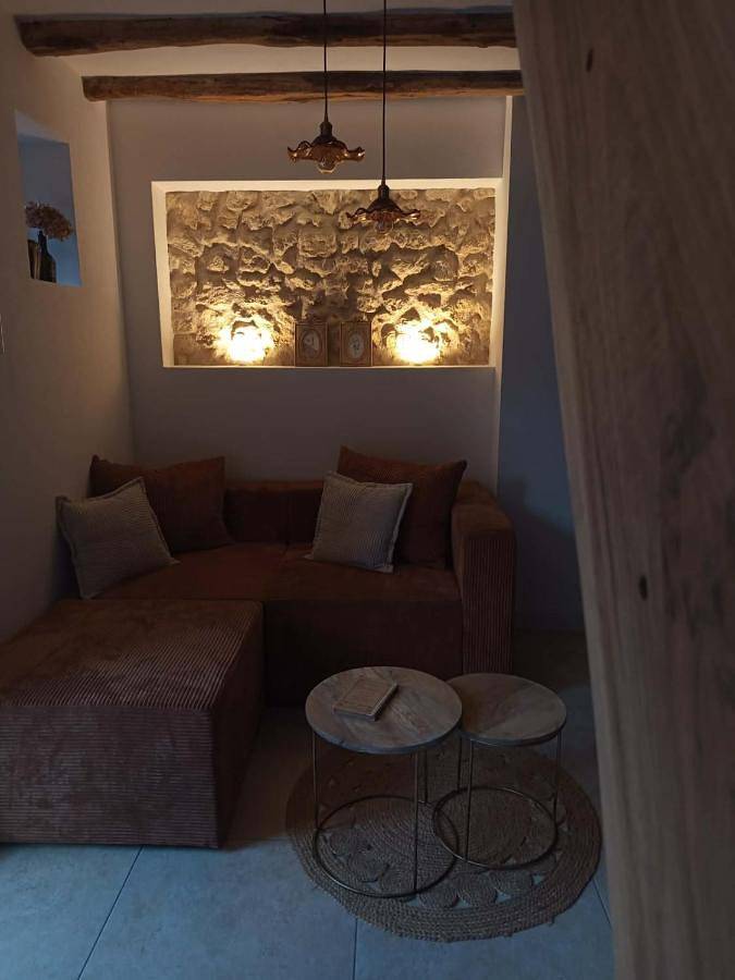 Location de vacances pour 4 personnes, avec Terrasse ainsi que Jardin et Vue à Beaumont-la-Ronce