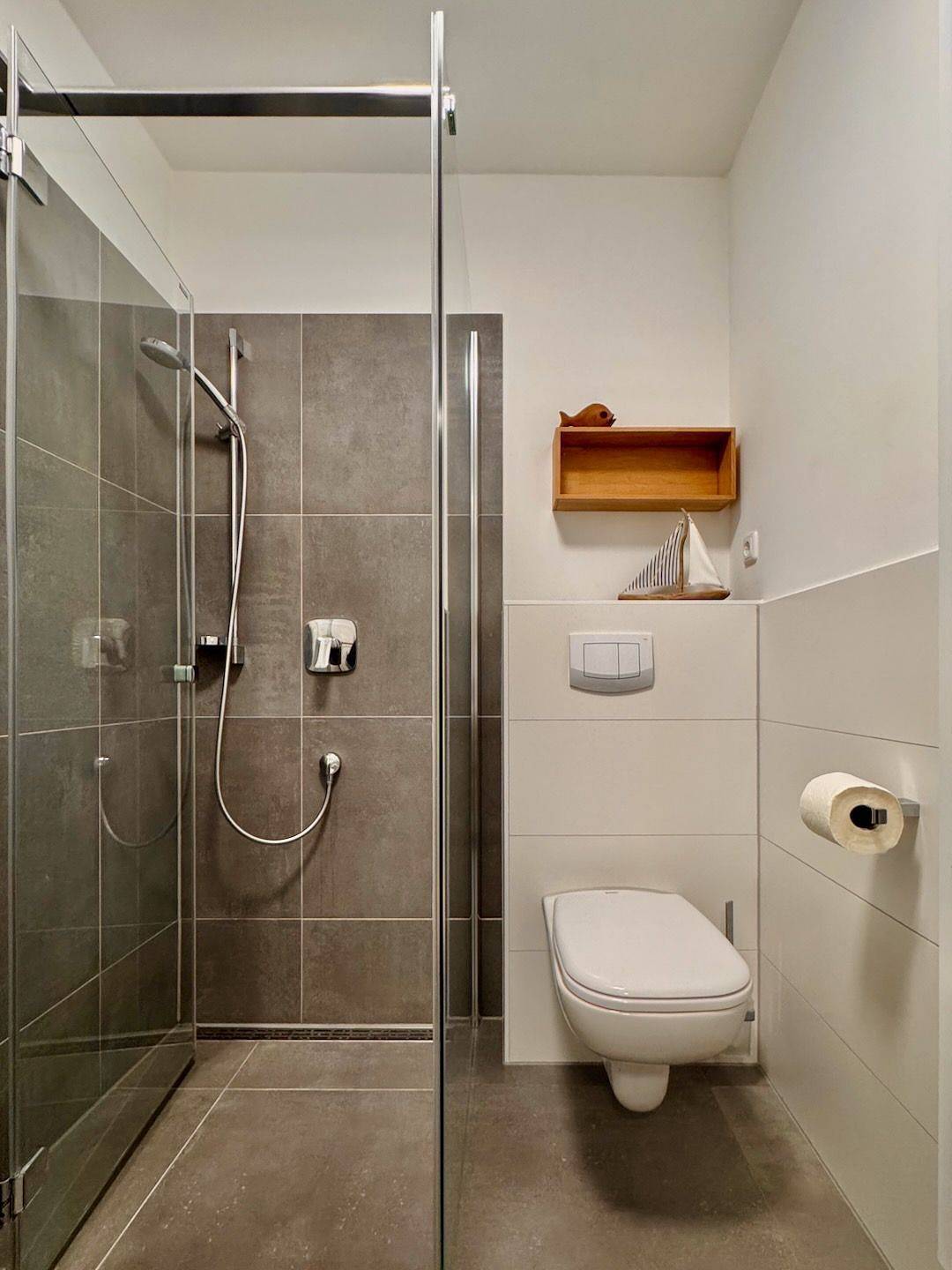 Ganze Wohnung, Gemütliches Appartement mit Terrasse und Südausrichtung direkt am Bodden in Wieck am Darß, Fischland - Darß - Zingst