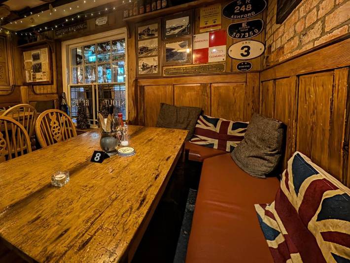 Holiday rental for 2 people, with pets in Glastonbury
