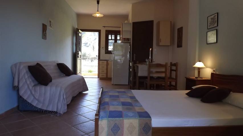 Ferienwohnung für 3 Personen, mit Ausblick und Balkon sowie Garten und Meerblick in Chalkidiki - 2