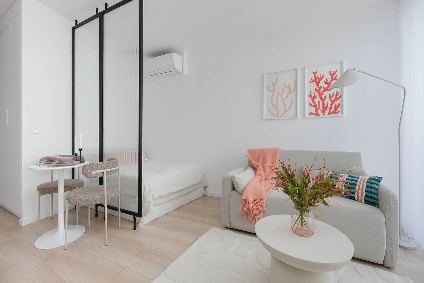 Ganze Ferienwohnung, Functional Studio in the City Centre | Remote Work in Warschau, Masowien
