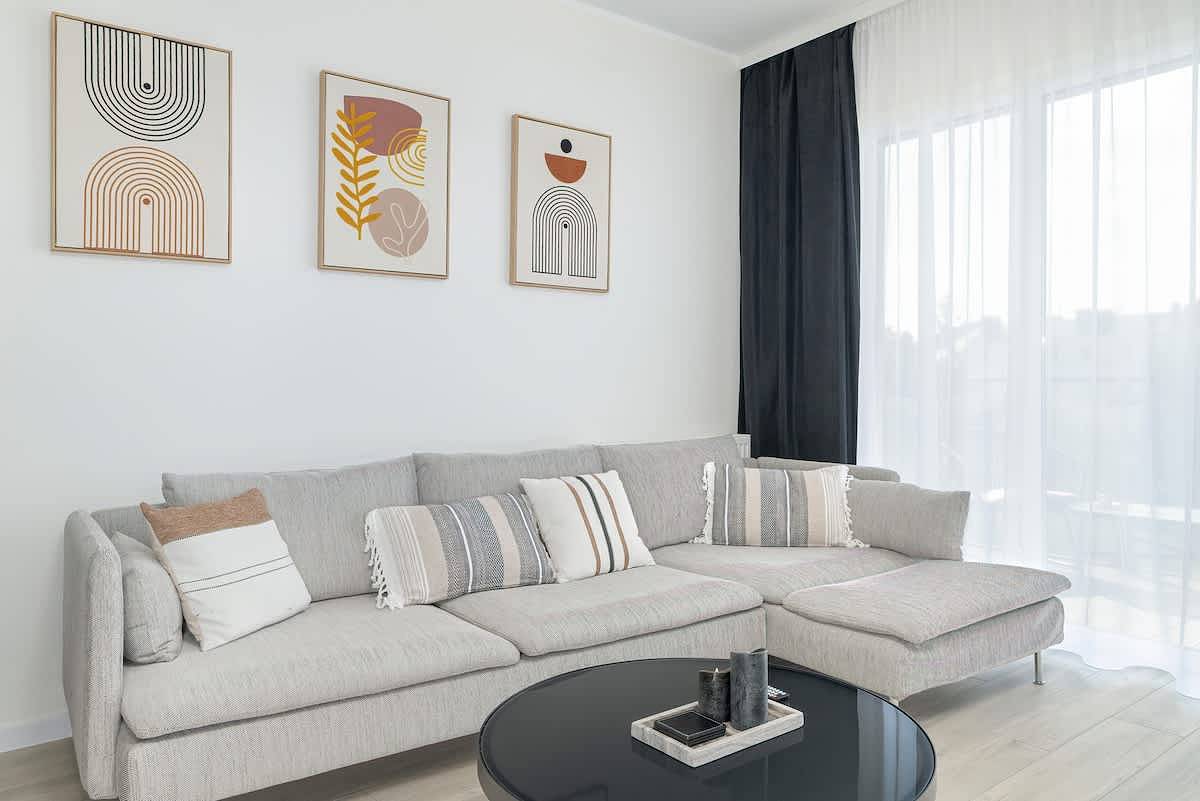 Ganze Wohnung, Spacious Apartment | 3 Bedrooms, 2x Parking, Workspace in Posen, Großpolen