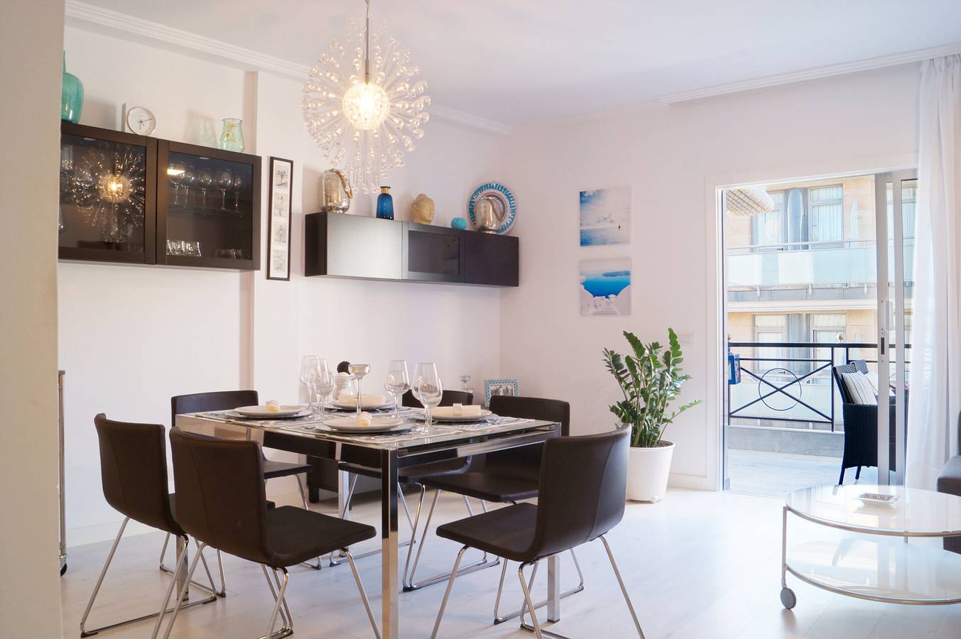 Entire apartment, Vacation Home 'Los Cristianos Seaview Centric' with Sea View, Wi-Fi and Air Conditioning in Los Cristianos, Arona