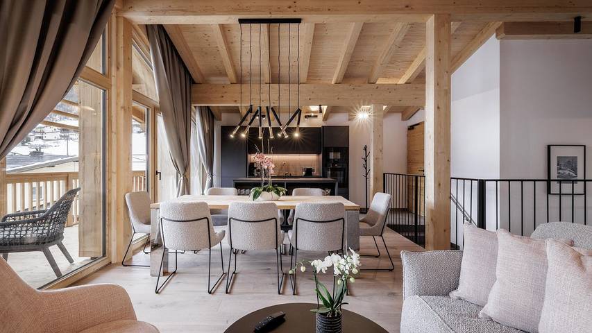 Appartement voor 10 personen, with zwembad and whirlpool as well as terras and sauna, met huisdier in Sölden