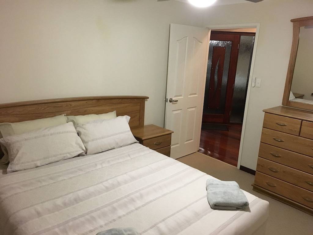 Waterfront Luxury Living in diesem gut ausgestatteten und wunderschön gepflegten Haus! in Mandurah, Western Australia