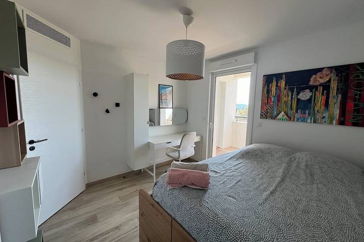 Location de vacances pour 6 personnes, avec jacuzzi ainsi que balcon et jardin à Solliès-Ville - 2