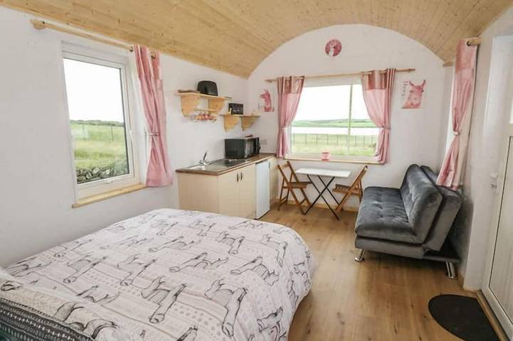 Holiday apartment for 4 people, with garden in Ireland