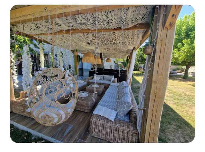 Location de vacances pour 10 personnes, avec jardin ainsi que jacuzzi et piscine à Bouniagues - 4