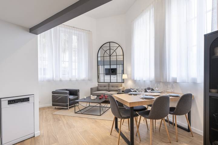 Gîte pour 4 personnes dans Gare De Cannes - 2