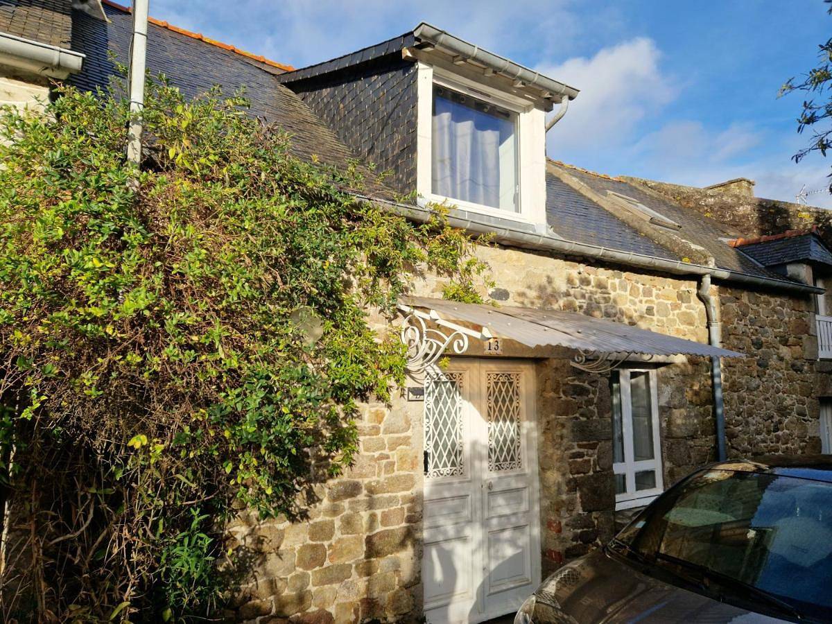 Two-Bedroom House in Saint-Jacut-de-la-Mer, Région de Dinan