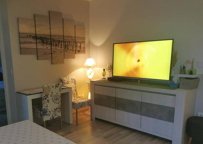 Gîte pour 2 personnes, avec Balcon ainsi que Terrasse et Vue à Magnanville