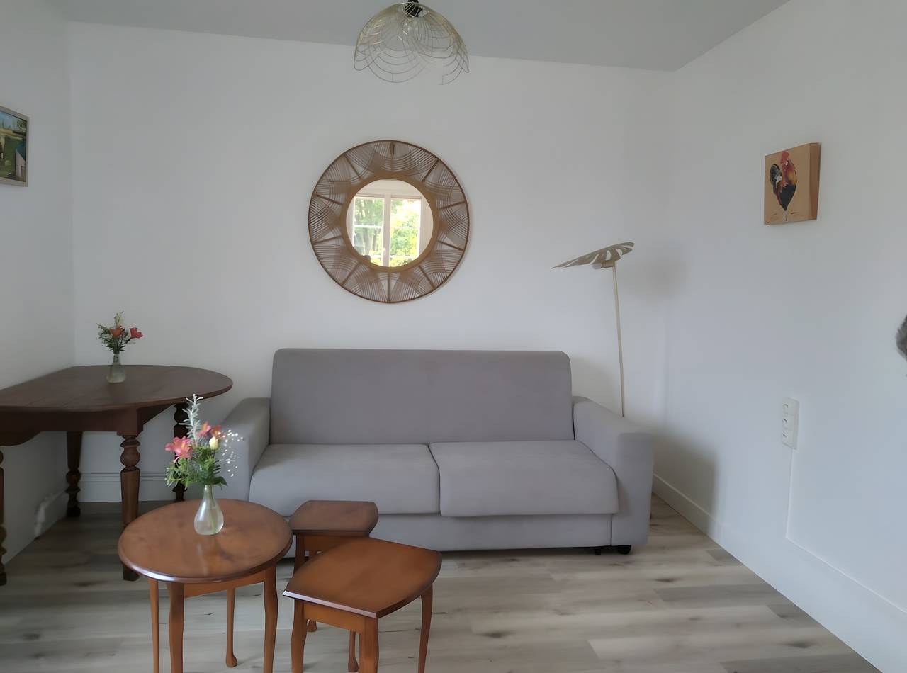 Gîte Chez Madeleine: terraza privada, jardín y Wi-Fi en Coutances in Coutances, Coutances y alrededores