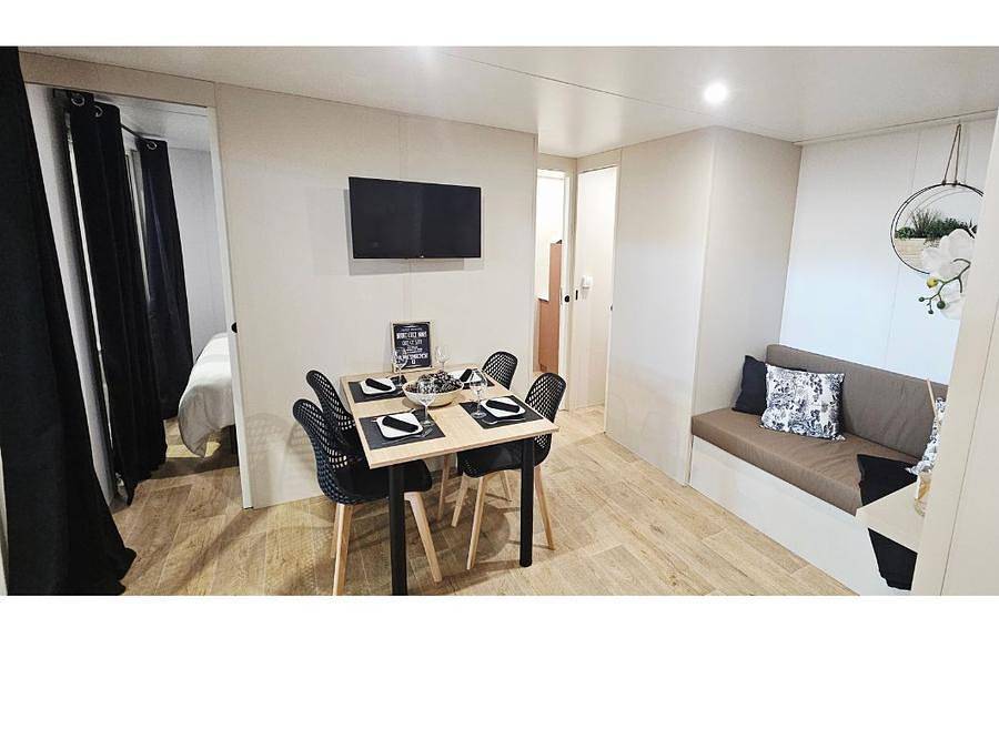 Flower Camping Le Pont du Tarn - Mobilhome 4 personnes - New// Mobil-home Oasis Premium 35m² - 2 chambres + Lv + Clim + Plancha in Florac-Trois-Rivières, Parc national des Cévennes