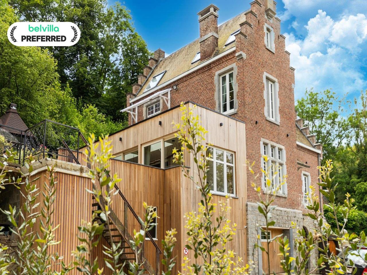 Luxuriöse Villa mit beheiztem Pool in Gesves, Region Namur