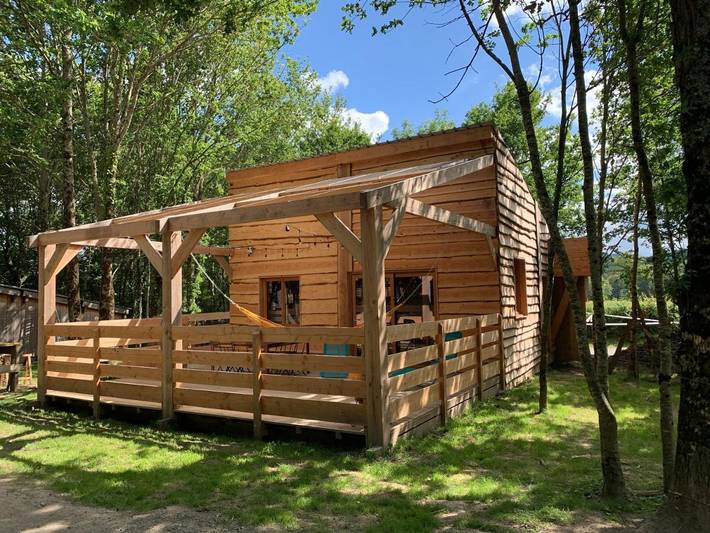 Gîte pour 7 personnes, avec Terrasse et Vue à Anzême