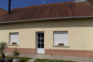 Gîte pour 4 personnes, avec terrasse à Saigneville