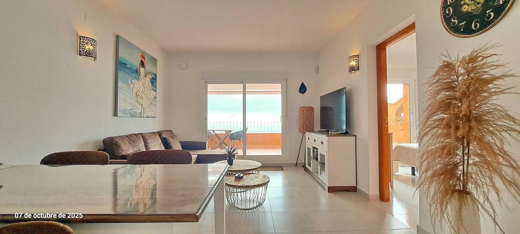 Gîte pour 4 personnes, avec piscine, adapté aux familles dans Cumbre Del Sol - 2