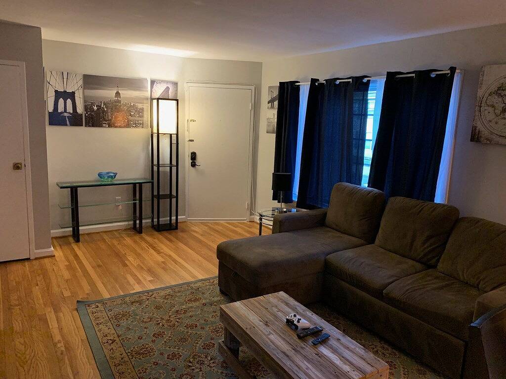 Gehen Sie zur U-Bahn, 2 Schlafzimmer, Minuten zu Whitehouse in Arlington (VA), Arlington County