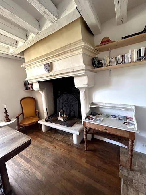 Location de vacances pour 4 personnes, avec terrasse ainsi que jardin et vue à Saint-Calais - 3