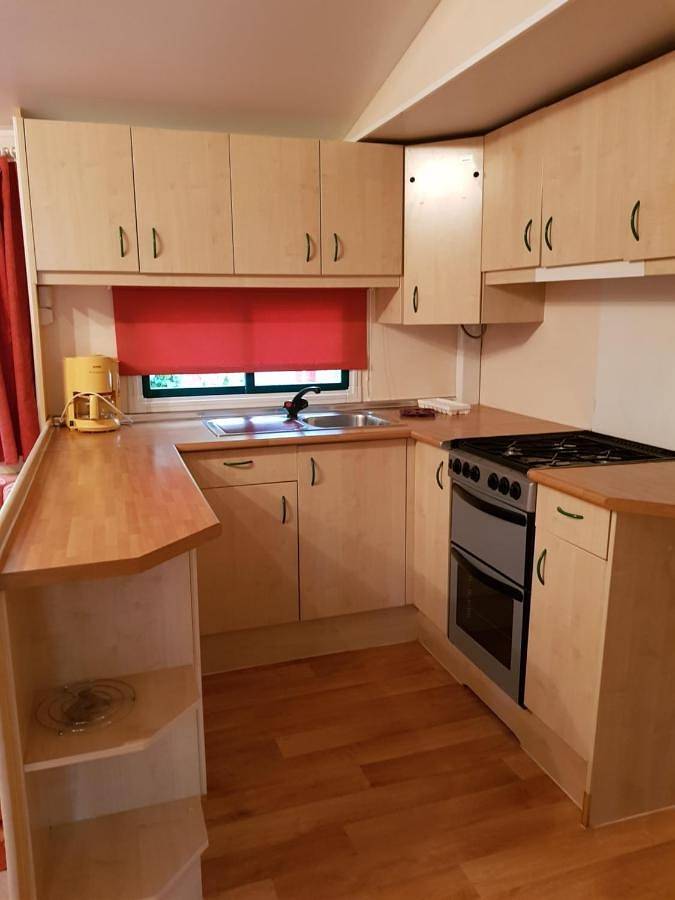 Location de vacances pour 6 personnes, avec jardin ainsi que bassin pour enfant et piscine à Chauffour-sur-Vell - 2
