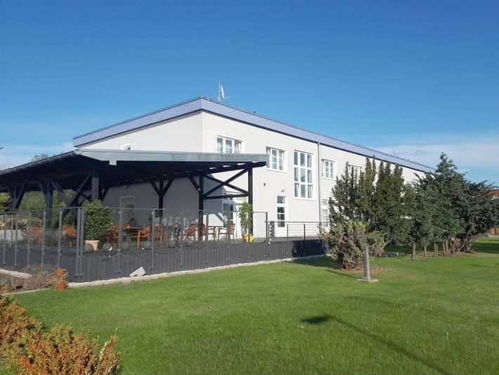Hotel für 2 Personen, mit Terrasse und Garten in Nauen - 4
