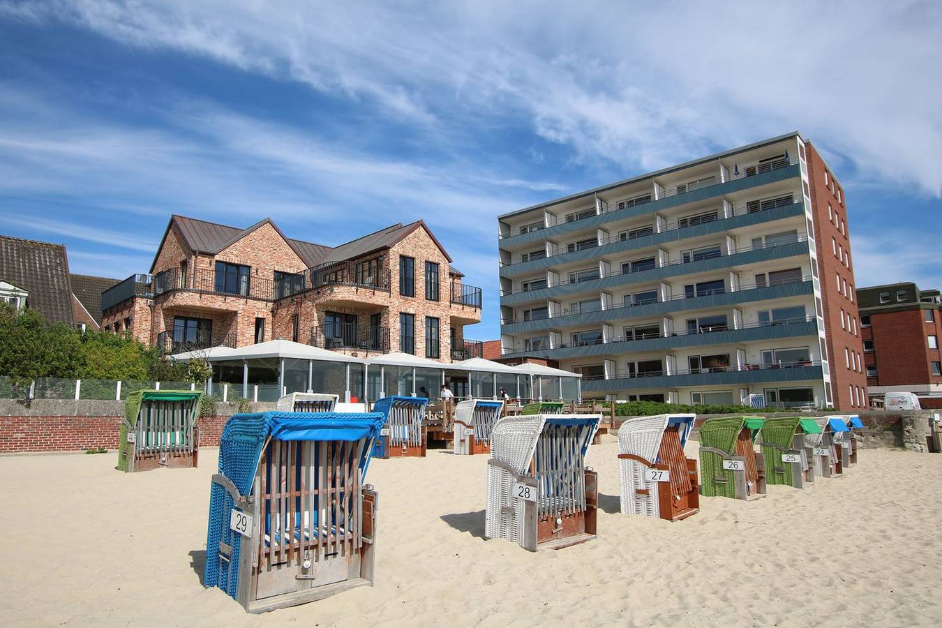 Ganze Wohnung, Ferienwohnung mit Terrasse 2- Zimmer in 1. Meerblick-Strandlage in Wyk auf Föhr (Stadt), Wyk auf Föhr