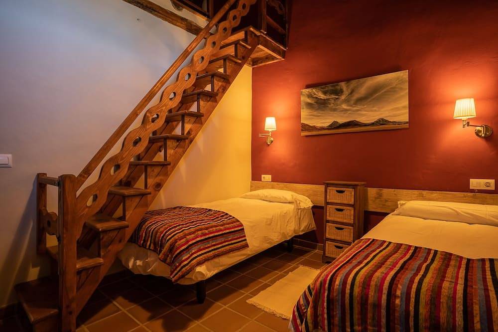 Appartement entier, Appartement-Sdb privée avec baignoire à jets in Navarredonda de Gredos, Région d'Ávila