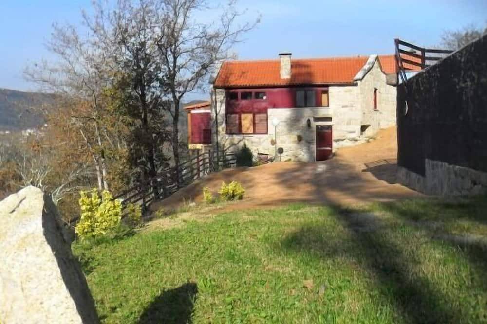 Casas As Luisas para 14 personas in Puentecaldelas, Provincia de Pontevedra