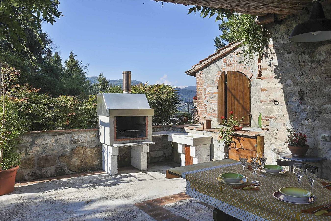 Villa voor 8 personen met tuin in Lucca, Italiaanse Rivièra