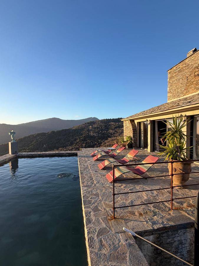 Chambre d’hôte pour 2 personnes, avec vue et jardin ainsi que piscine et sauna en Corse - 4