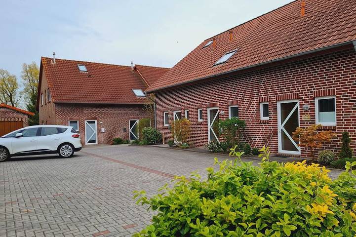 Bauernhof für 4 Personen, mit Terrasse und Garten in Wittmund - 2