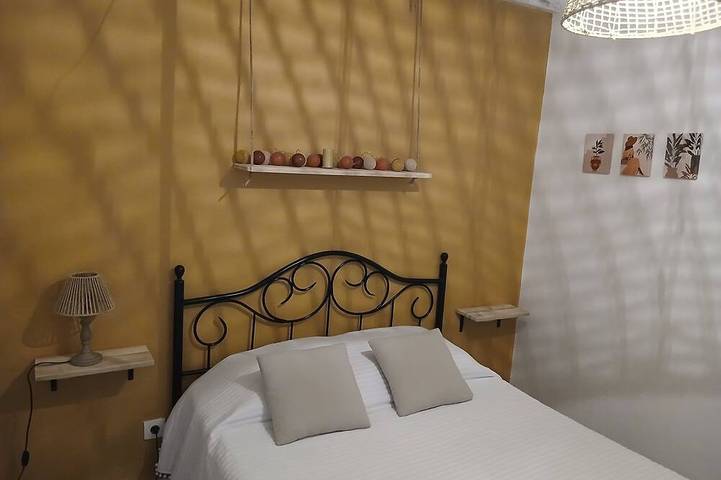 Appartement entier, Appartement cosy en Provence Verte proche des gorges du Verdon in Barjols, Région de Brignoles