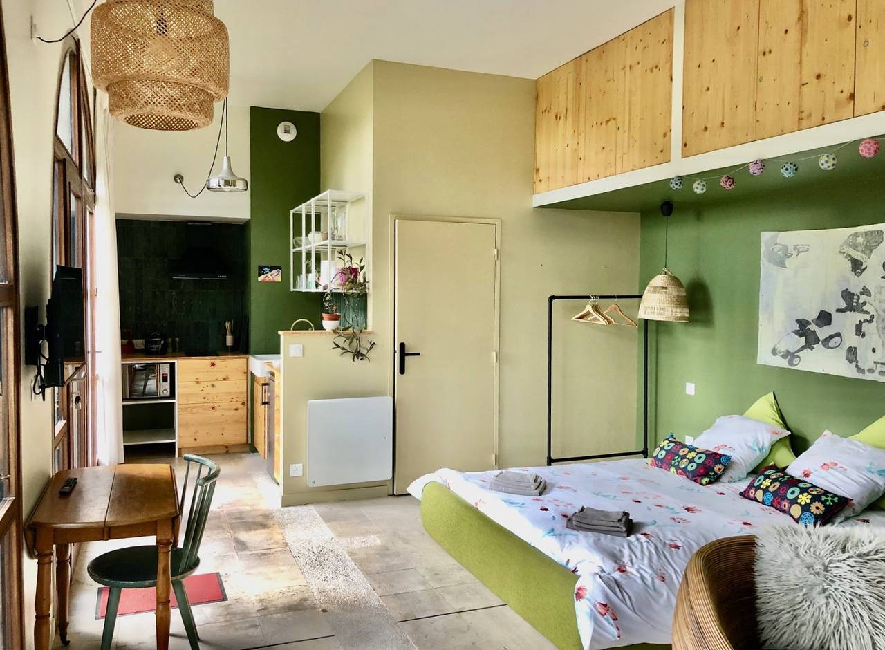 Clos des Tilleuls - studio 2 personnes in Vézelay, Parc naturel régional du Morvan
