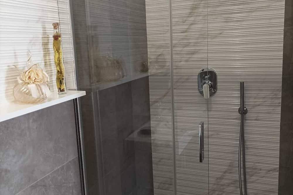 Tropea elegant two-room apartment 2/4 people with Pool a few steps from the Sea in Santa Domenica, Ricadi (gemeinde)