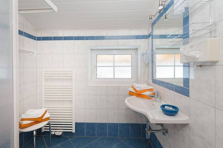 B&B für 6 Personen, mit Sauna und Whirlpool sowie Garten in Ramsau am Dachstein - 3