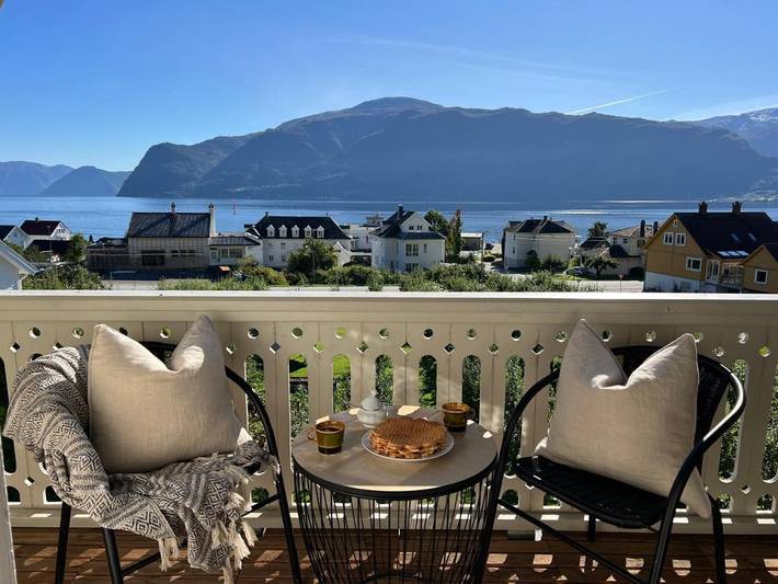 Bed and Breakfast für 2 Personen, mit Seeblick und Garten sowie Balkon und Ausblick - 1