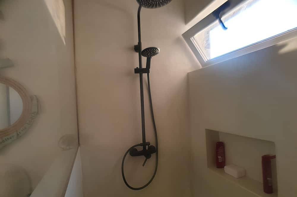 Lombriz Feliz apartment in Villaverde, La Oliva