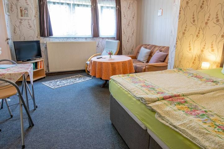 Bungalow für 2 Personen, mit Terrasse und Garten in Greifswald