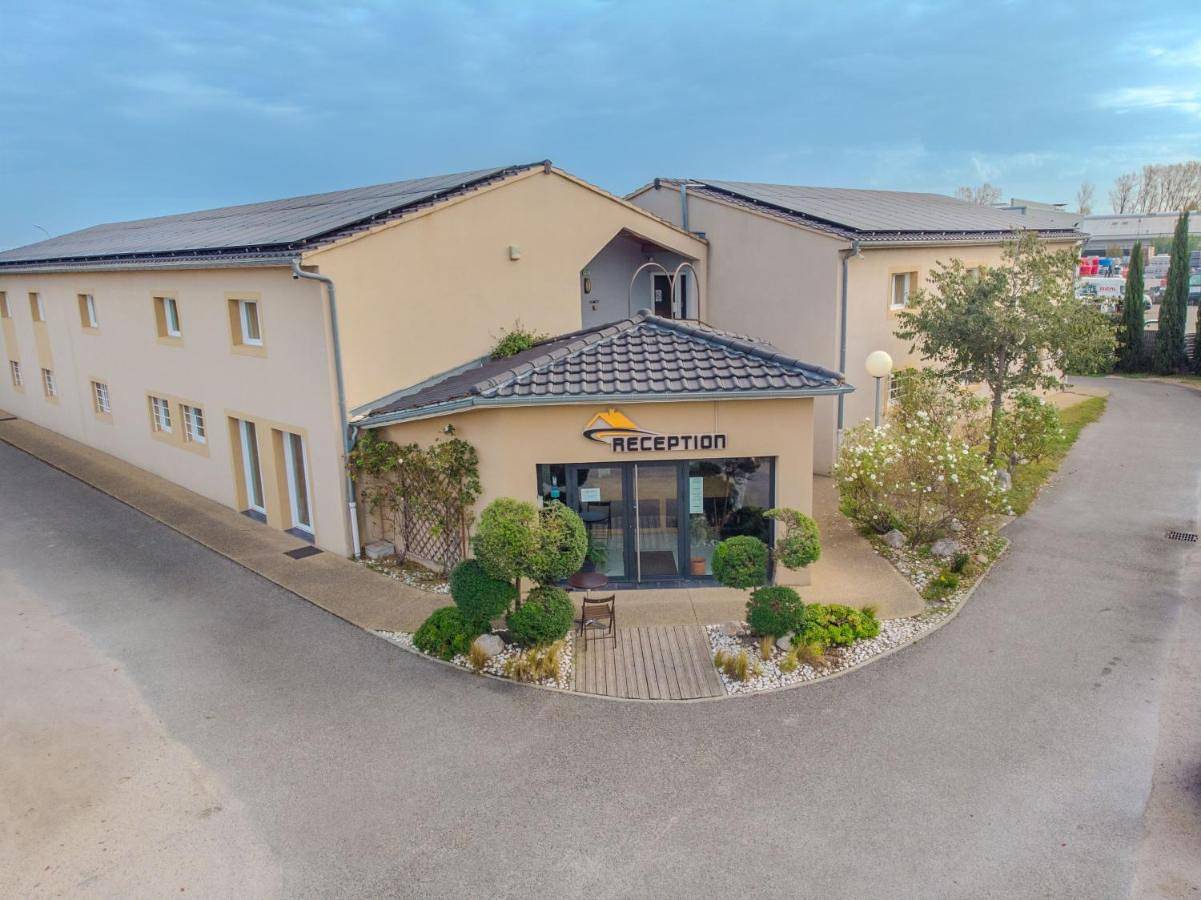 Appart'hotel Residella House Room & Kitchen Avignon Le Pontet in Le Pontet, Vaucluse