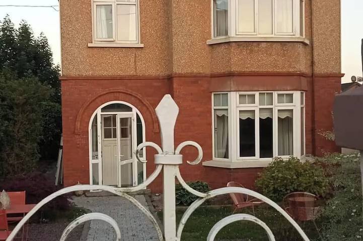 Holiday rental for 8 people in Limerick