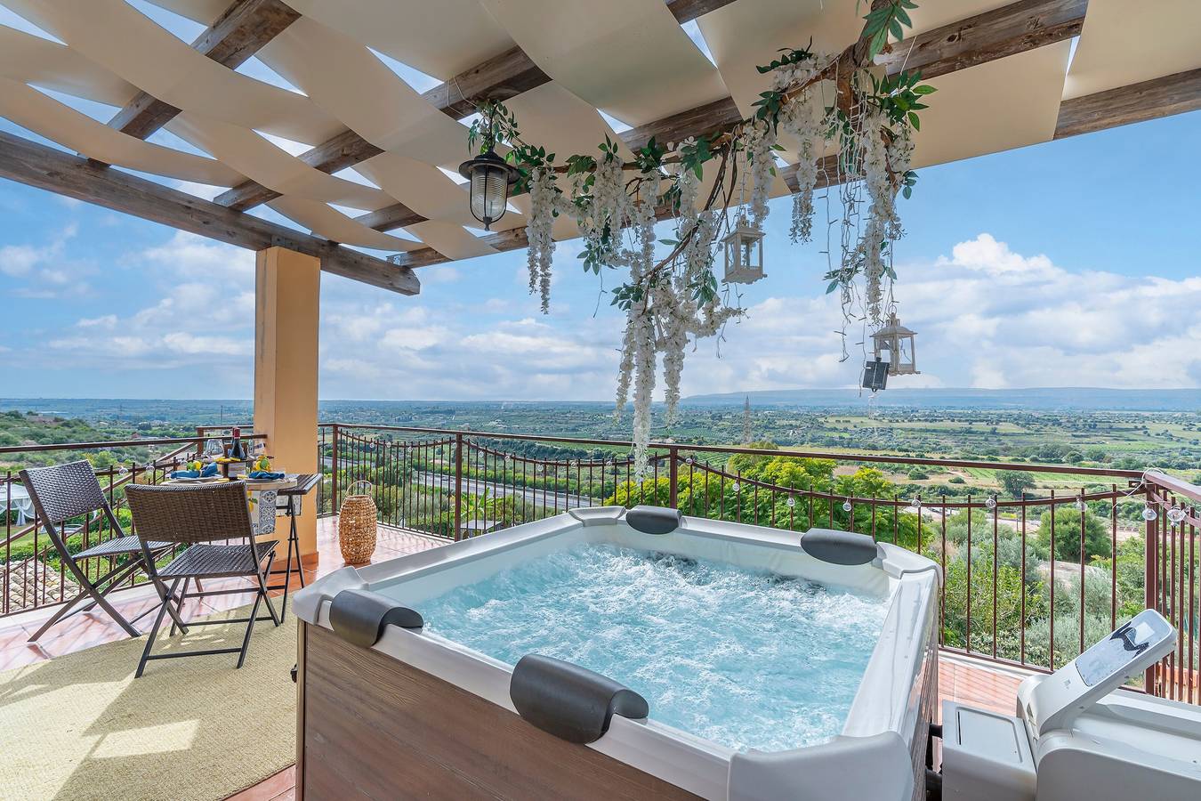 Entire apartment, La Casa del Vagabondo – Panoramic Villa with Pool near Syracuse in Syracuse, Syracuse Province