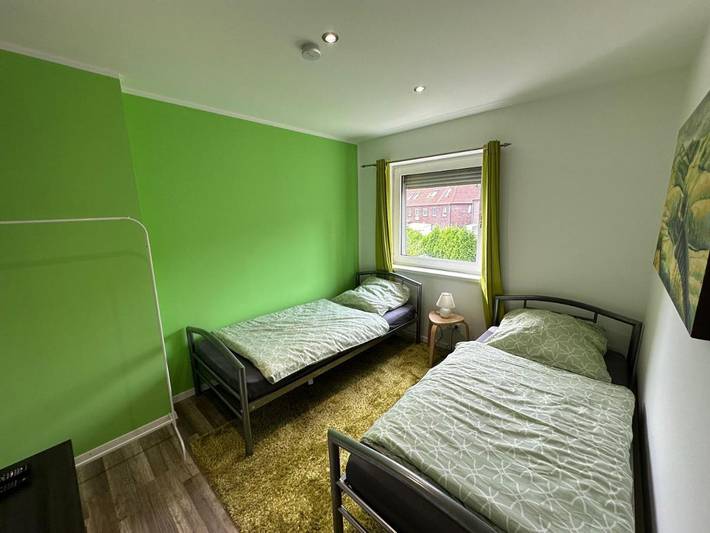Ferienhaus für 8 Personen, mit Terrasse und Garten in Duisburg