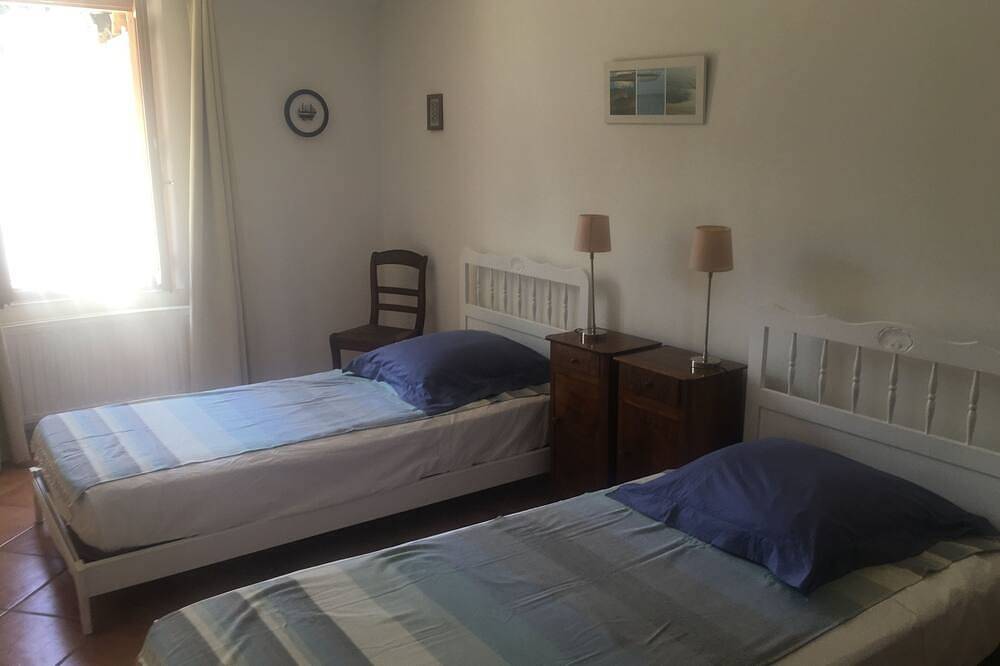 Provenzal con mas comodidad tt con una visión clara de la piscina del spa Mont V in Grignan, Región de Nyons