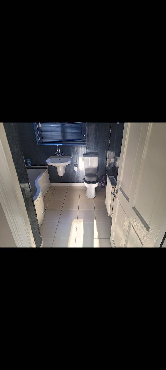 Cozy Coastal Retreat in Colwyn bay sleeps 8 in Llysfaen, Conwy region