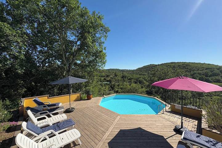 Location de vacances pour 8 personnes, avec jardin à Pradons - 4
