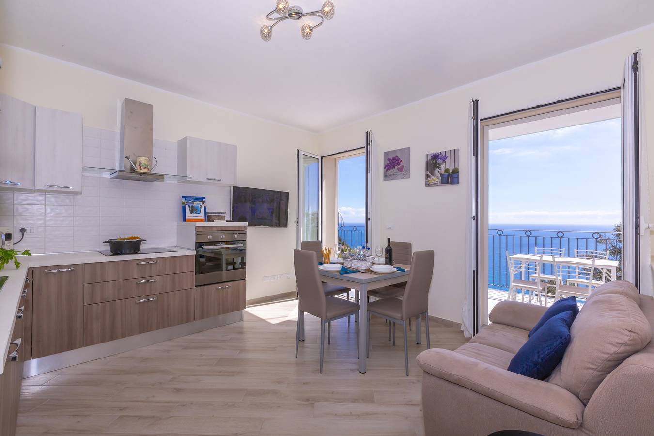 Geheel appartement, Serena 1 Amazing Sea View in Alassio, Riviera di Ponente