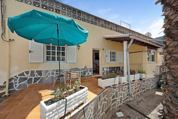 Haustierfreundliches 'Casa El Cardon B1' mit Meer- und Bergblick, Terrasse und Wlan in Buenavista del Norte, Teneriffa Nord