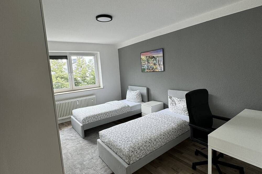 Appartement entier, Completely Renovated 3-Room Shared Apartment | 6 People | Offenbach in Offenbach-sur-le-Main, Offenbach