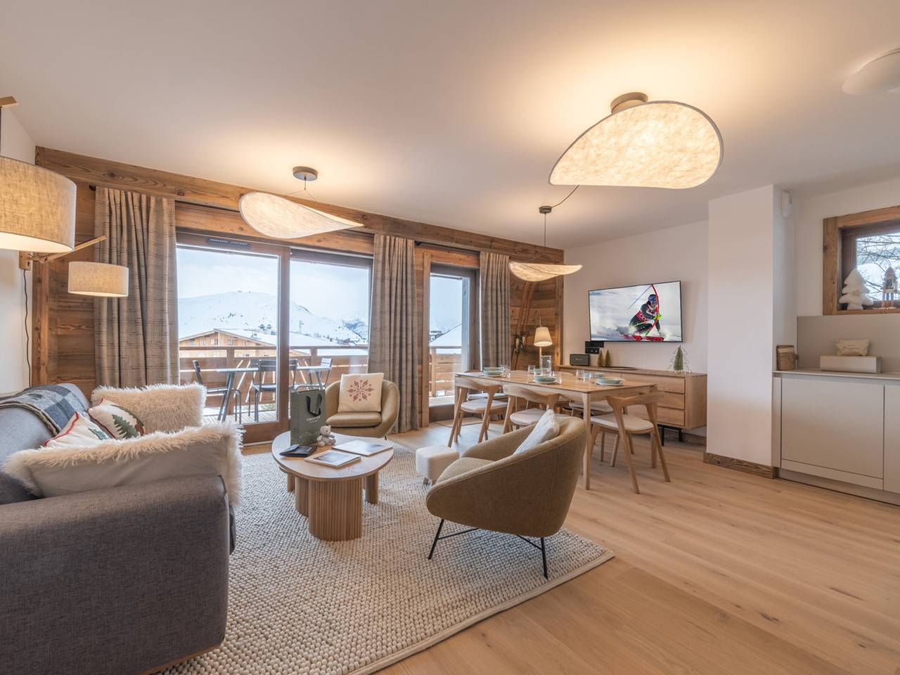 Entire apartment, Luxury apartment, Alpe d'Huez center in Huez, Écrins National Park