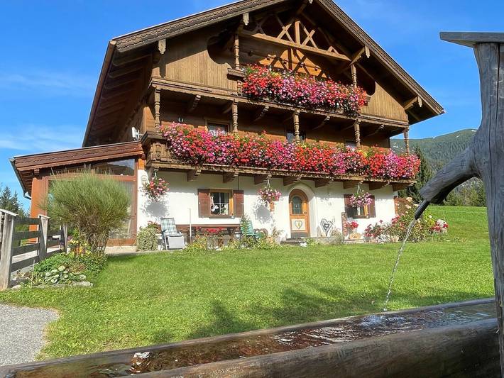 Ferienwohnung für 4 Personen, mit Balkon und Garten in Steinberg am Rofan